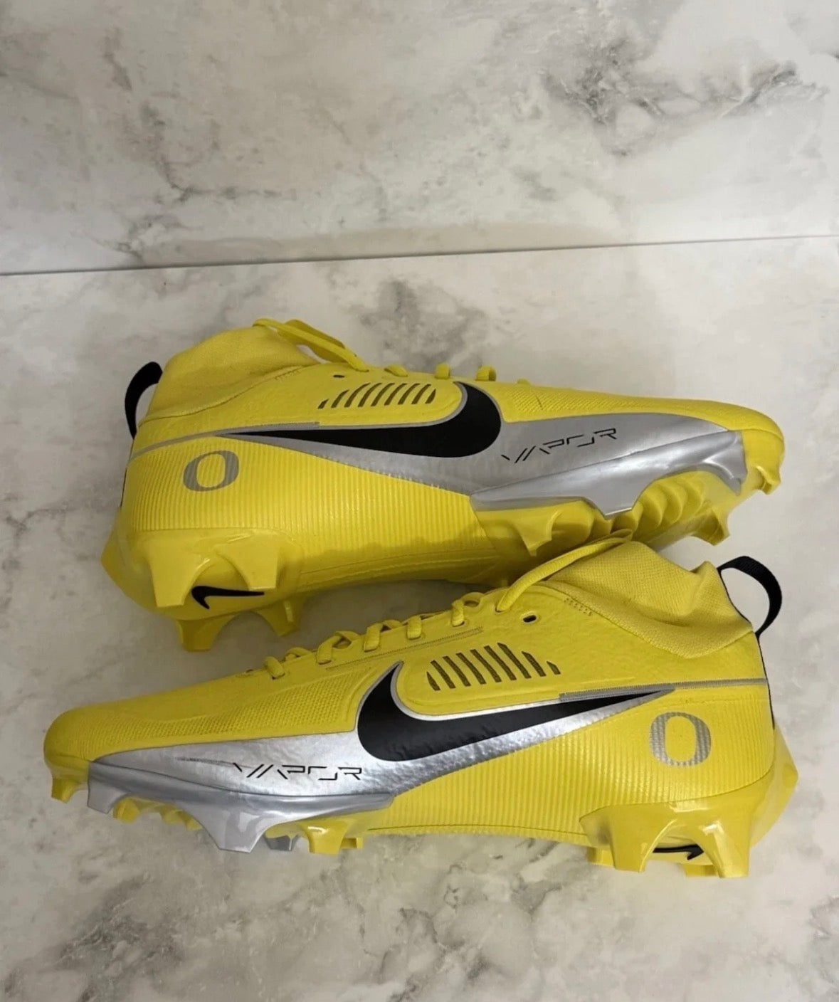 OREGON CLEATS “SWOOSH”™